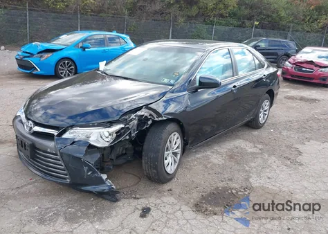 2016 Toyota Camry Le z USA, uszkodzony, nr VIN 4T4BF1FK7GR566862